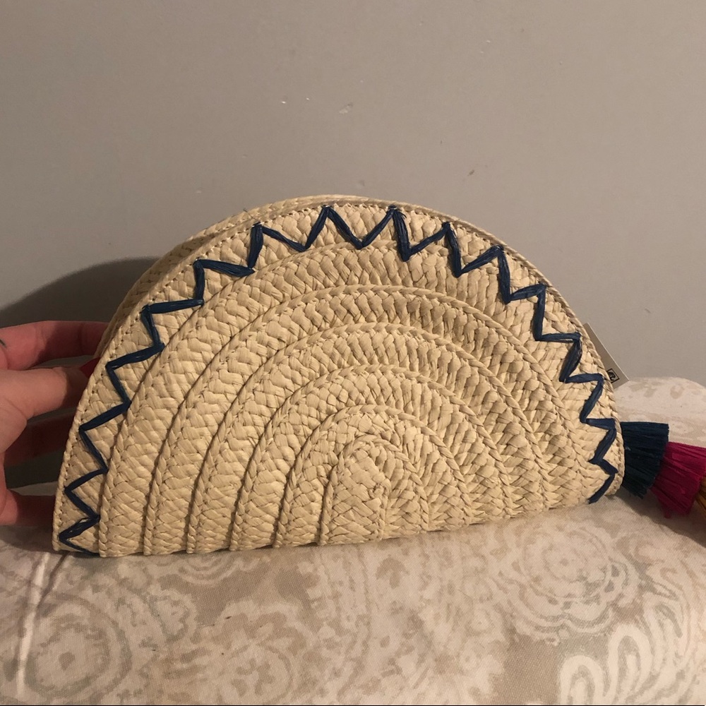 Inc Hay clutch